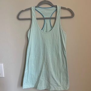 Lululemon tank